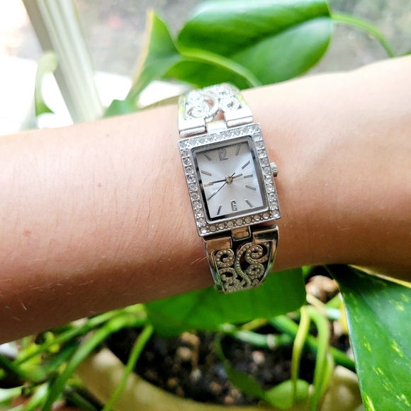 Vintage Silver Classic Ornate Rhinestone Watch - Picture 4 of 8